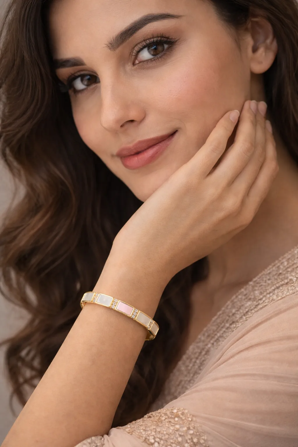 Elegant Gold Plated Geometric Bracelet for Women thumbnail 2