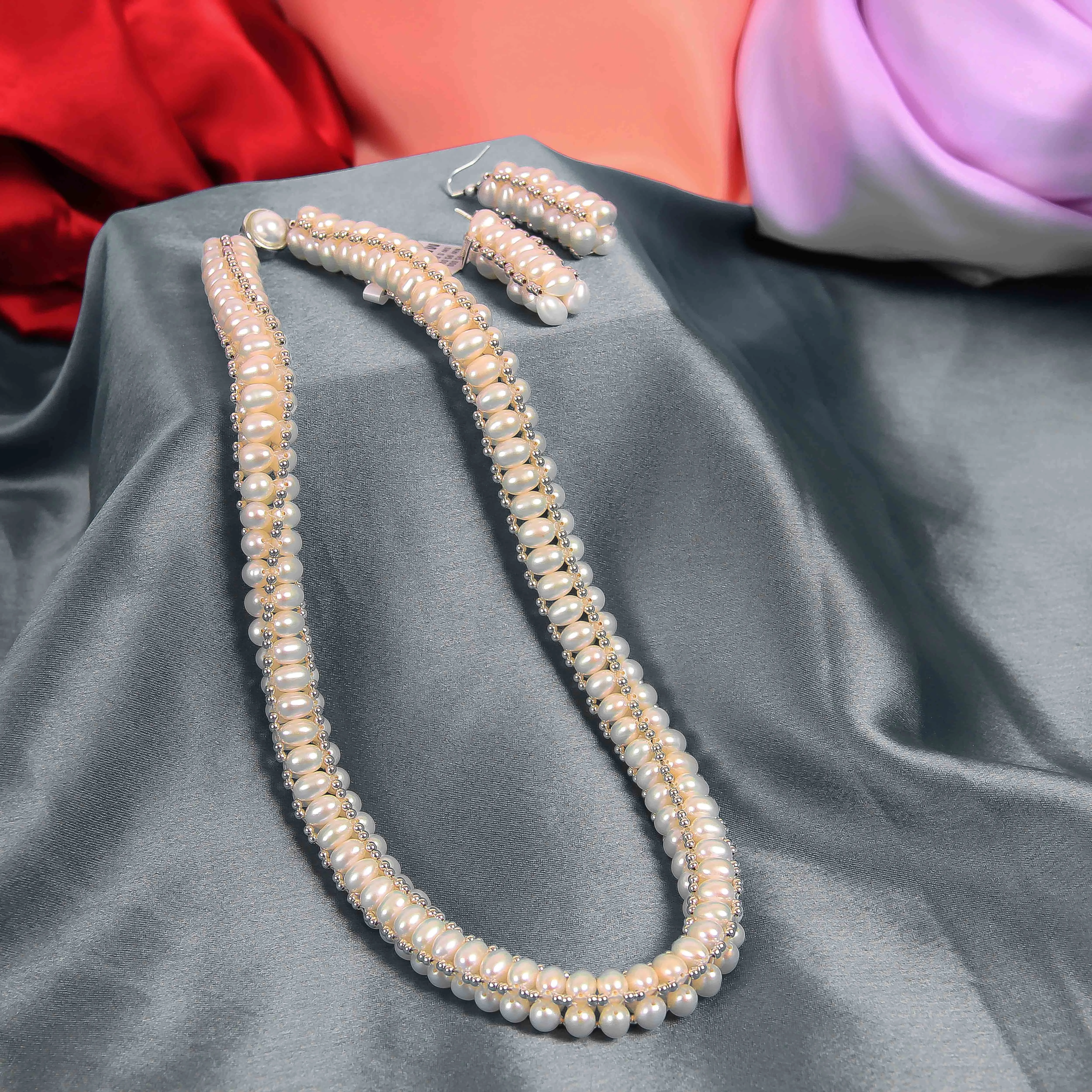 cream white pearl necklace