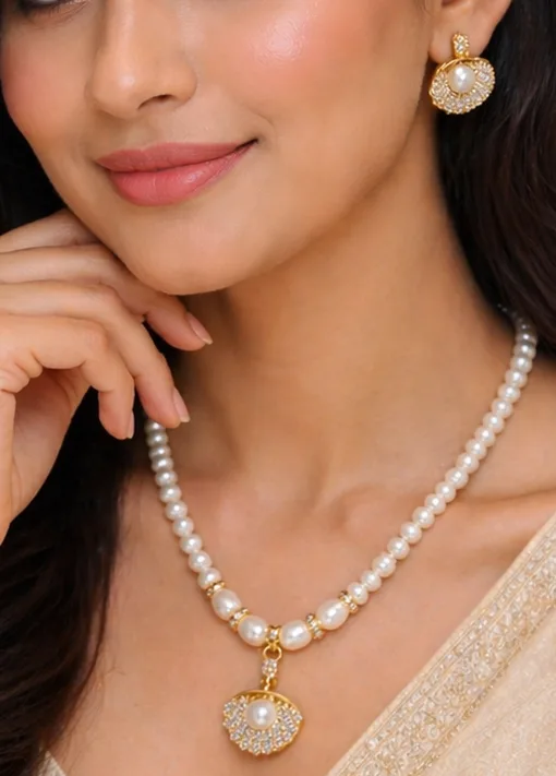 Elegant Pearl Pendant Necklace Set for Women thumbnail 4