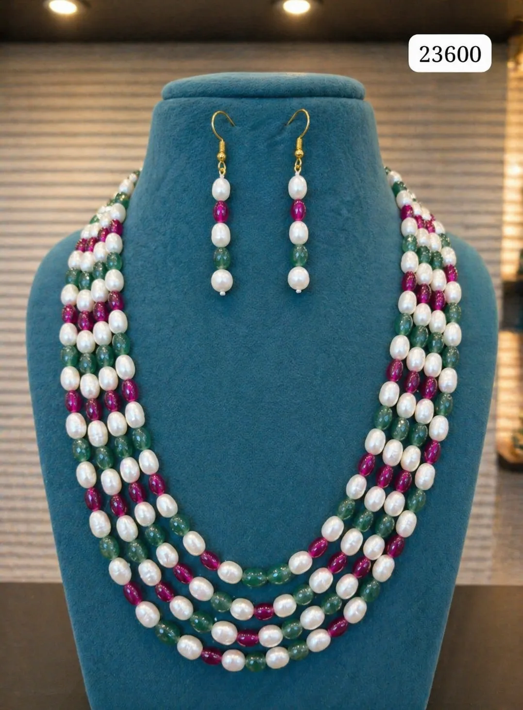 Multi Color Pearl Necklace Set for Women thumbnail 5