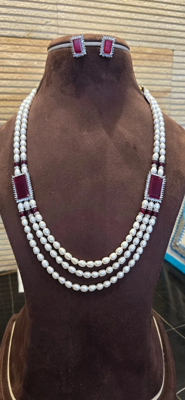 Luxury Multi-Layer Pearl Necklace with Ruby Accents & Statement Links