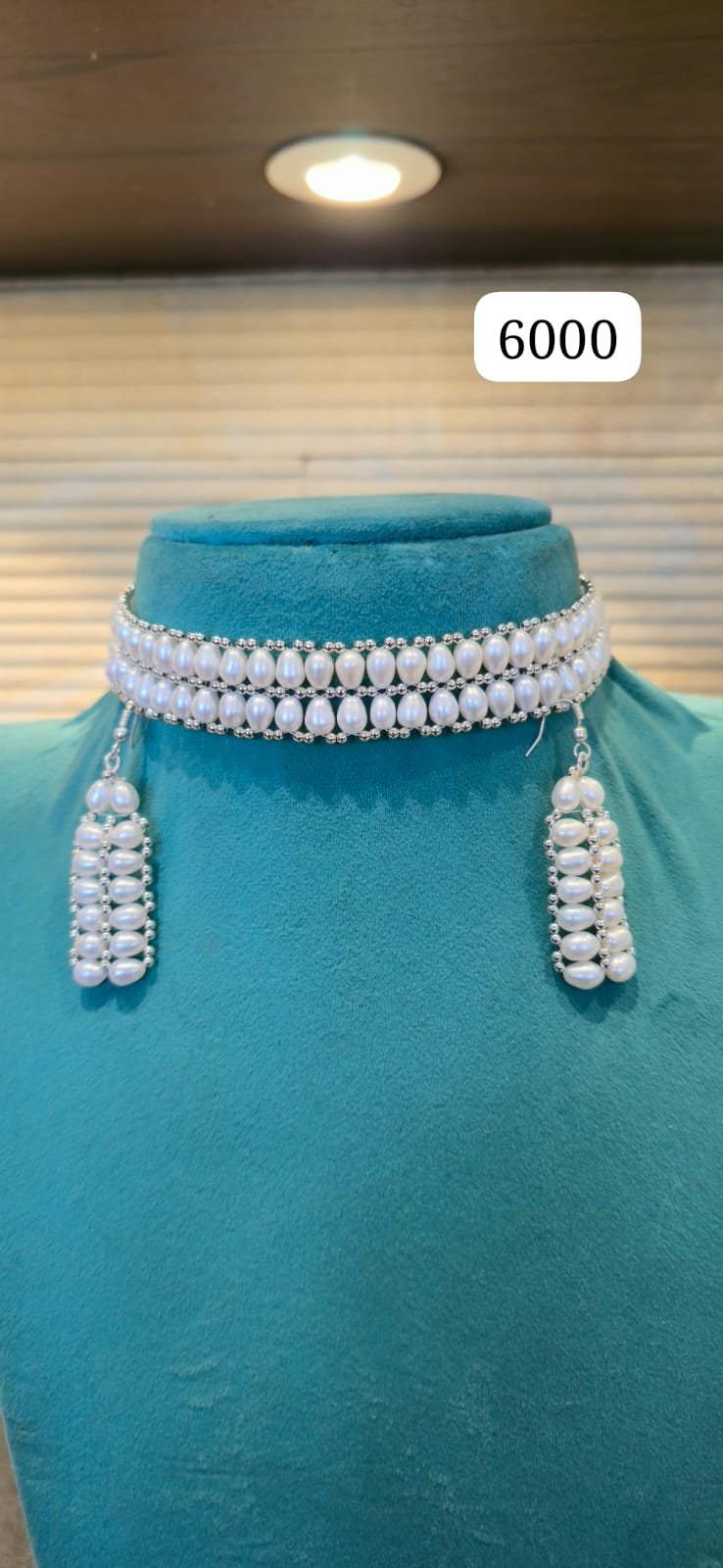 Elegant White Pearl Choker Necklace Set with Multi-Layer Drop Earrings thumbnail 2