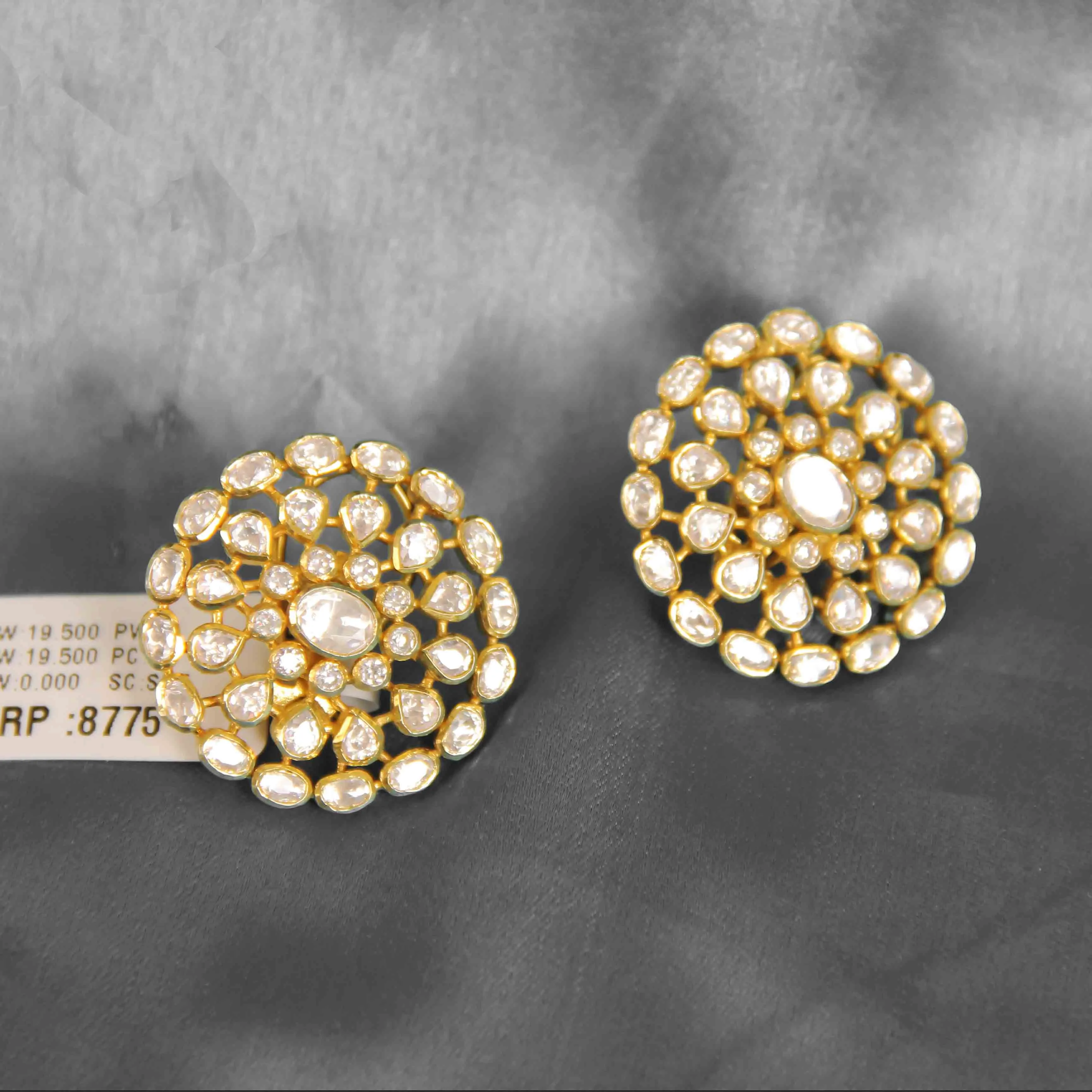 Round Kundan Studs