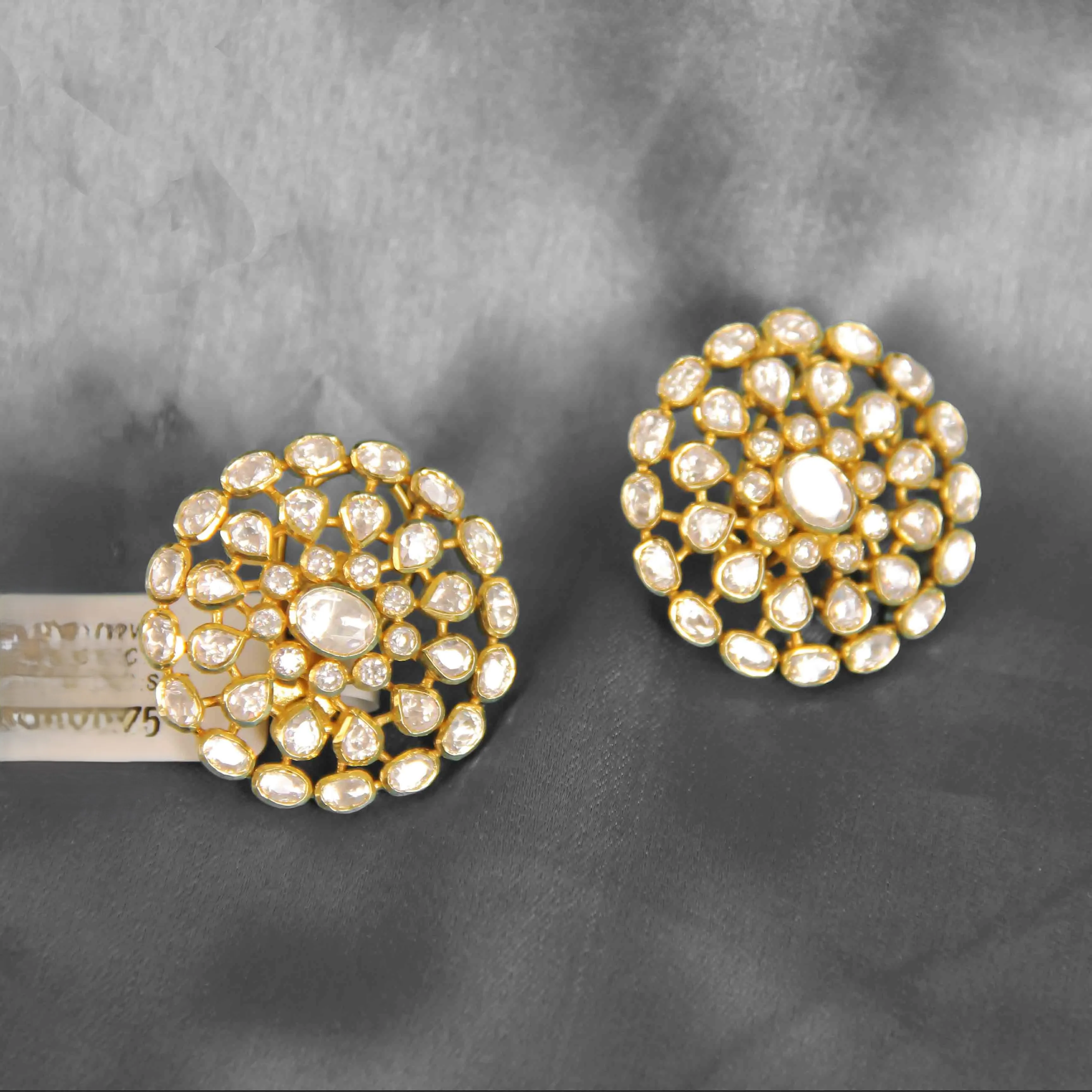 Round Kundan Studs