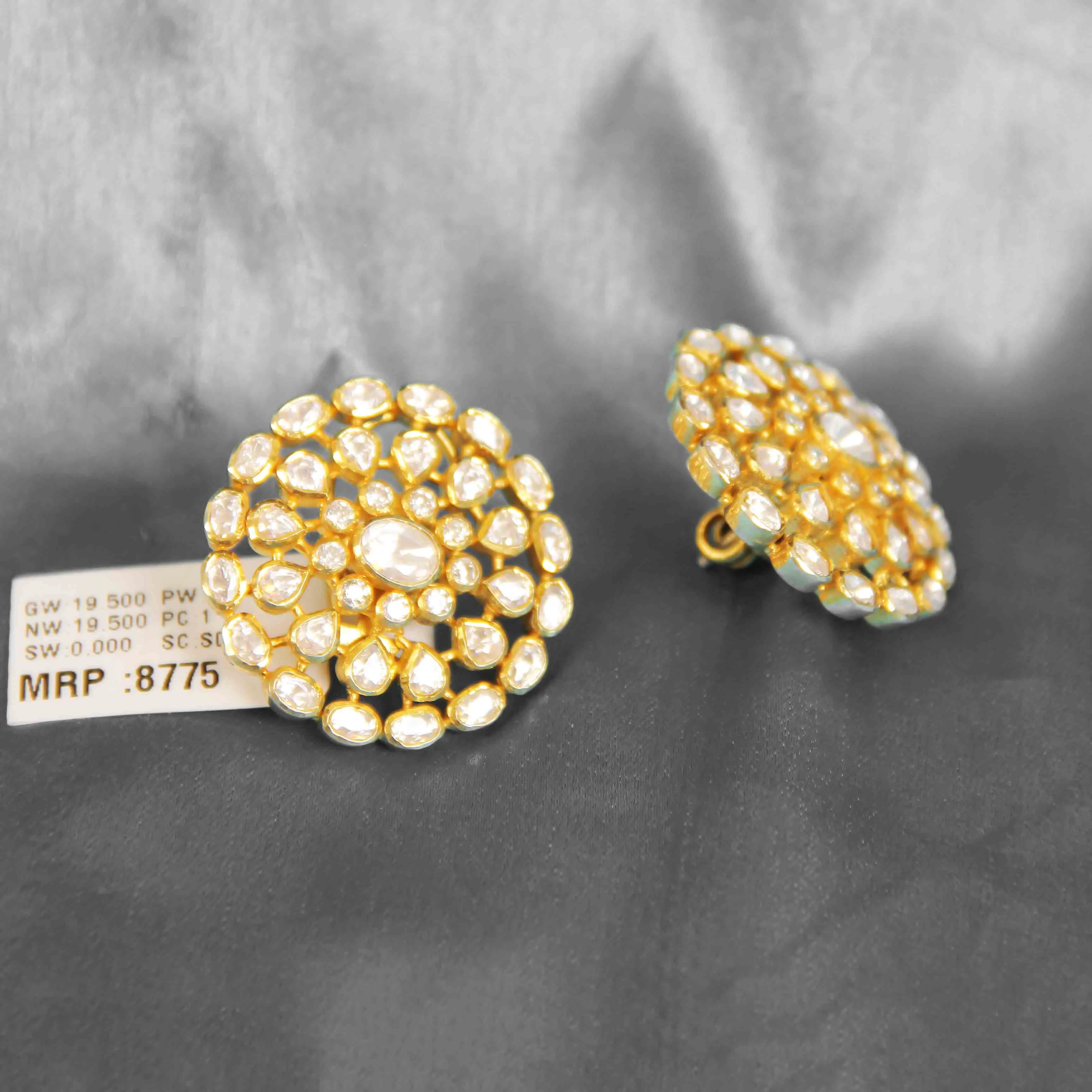 Round Kundan Studs