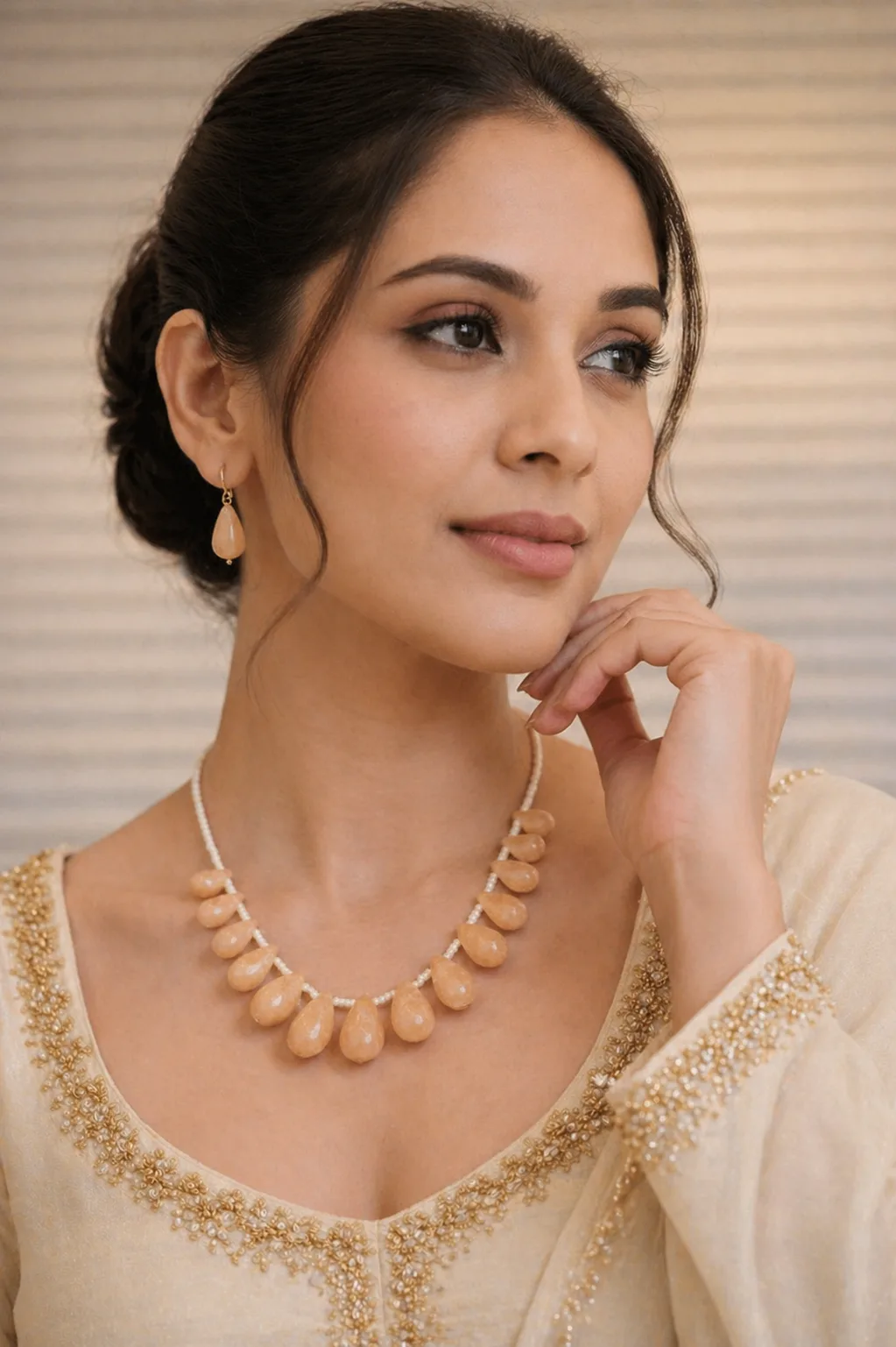 Elegant Peach Pearl Drop Necklace Set for Women thumbnail 3