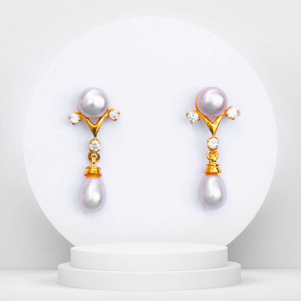 Vintage-Inspired Teardrop Earrings