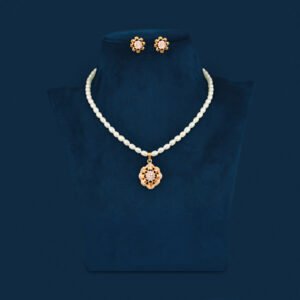 real oval shape pearls pendant set