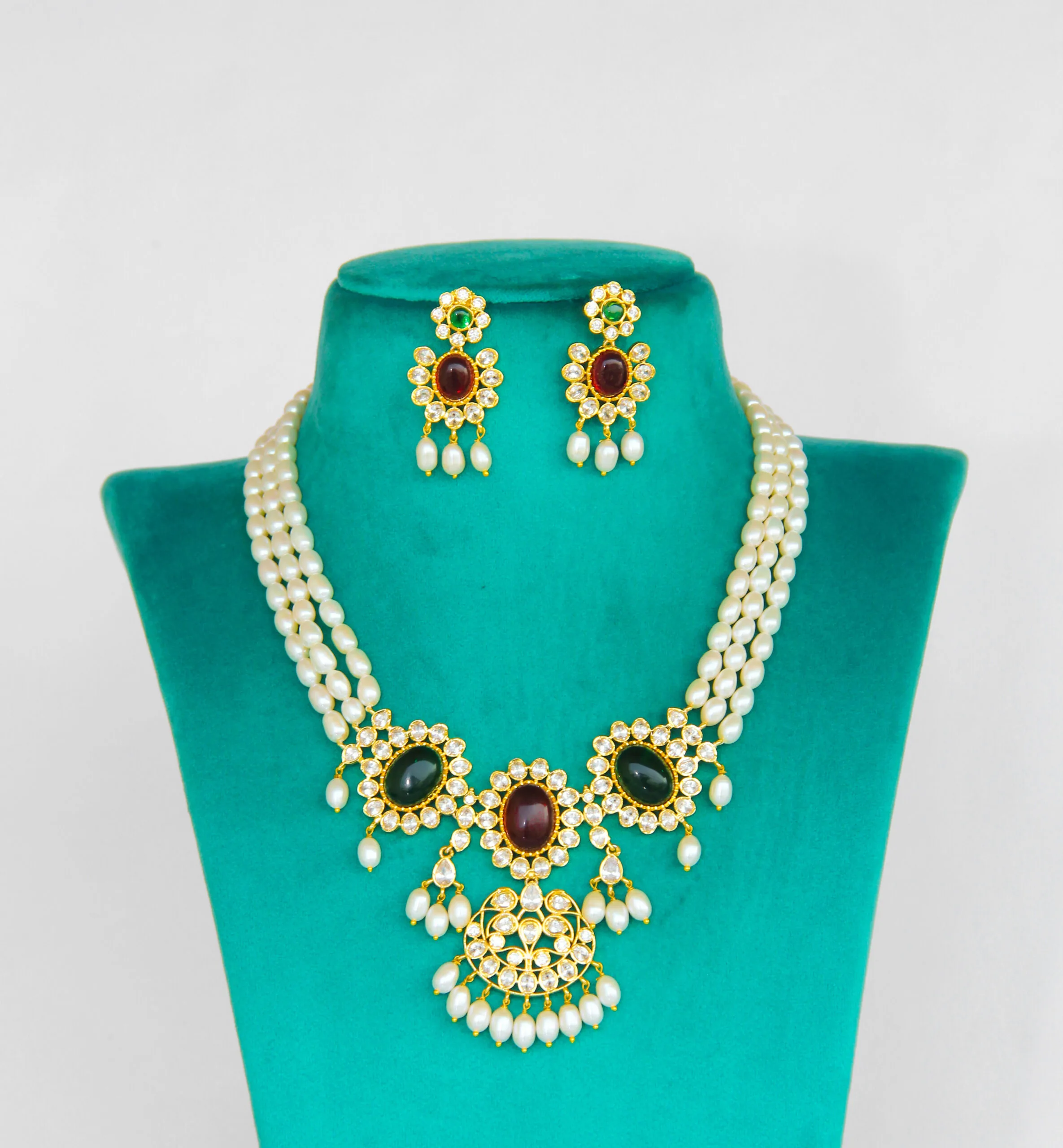 pearls locket necklace set