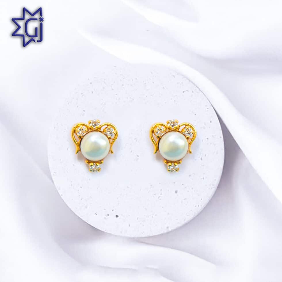 stud earrings