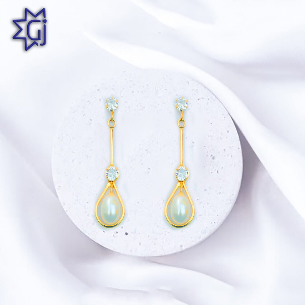 Classic Teardrop Natural Pearl Earrings