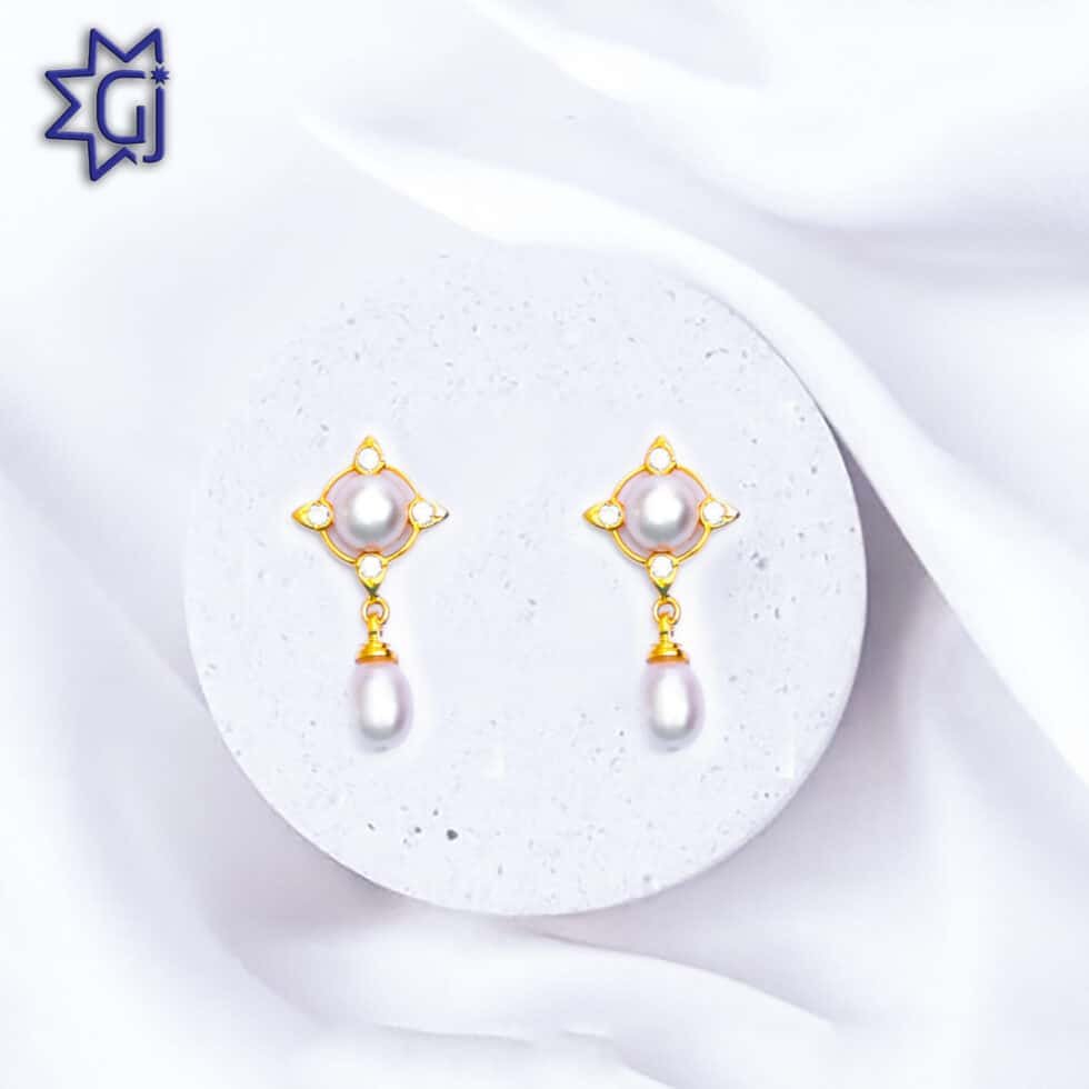 Classic Teardrop Pearl Earrings