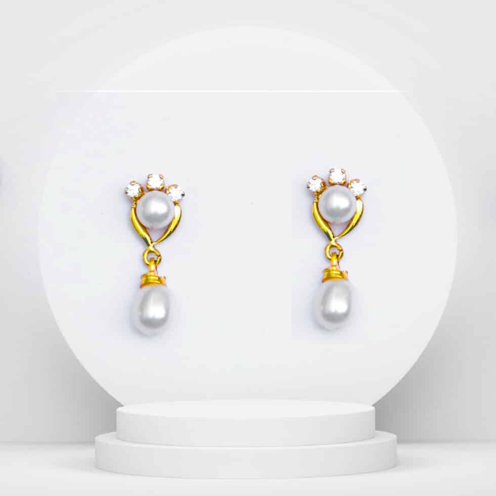 Classic Teardrop Pearl Earrings