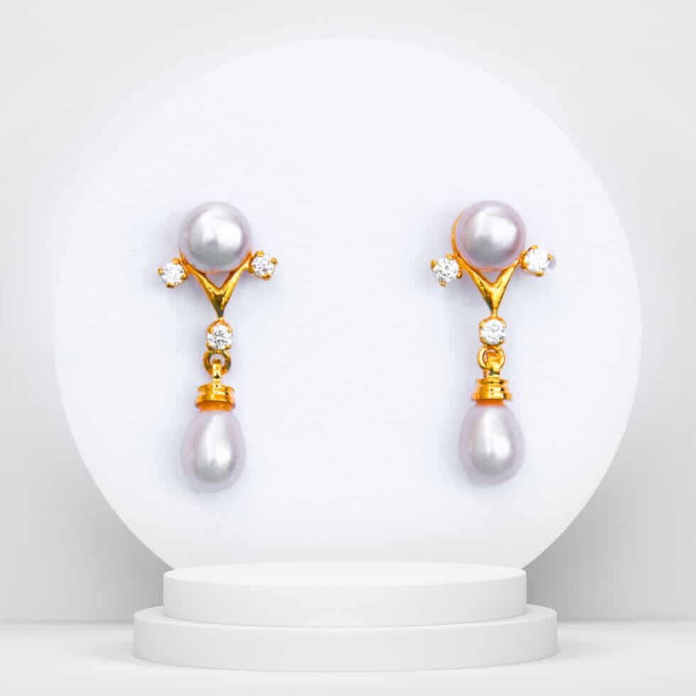 Vintage-Inspired Teardrop Earrings