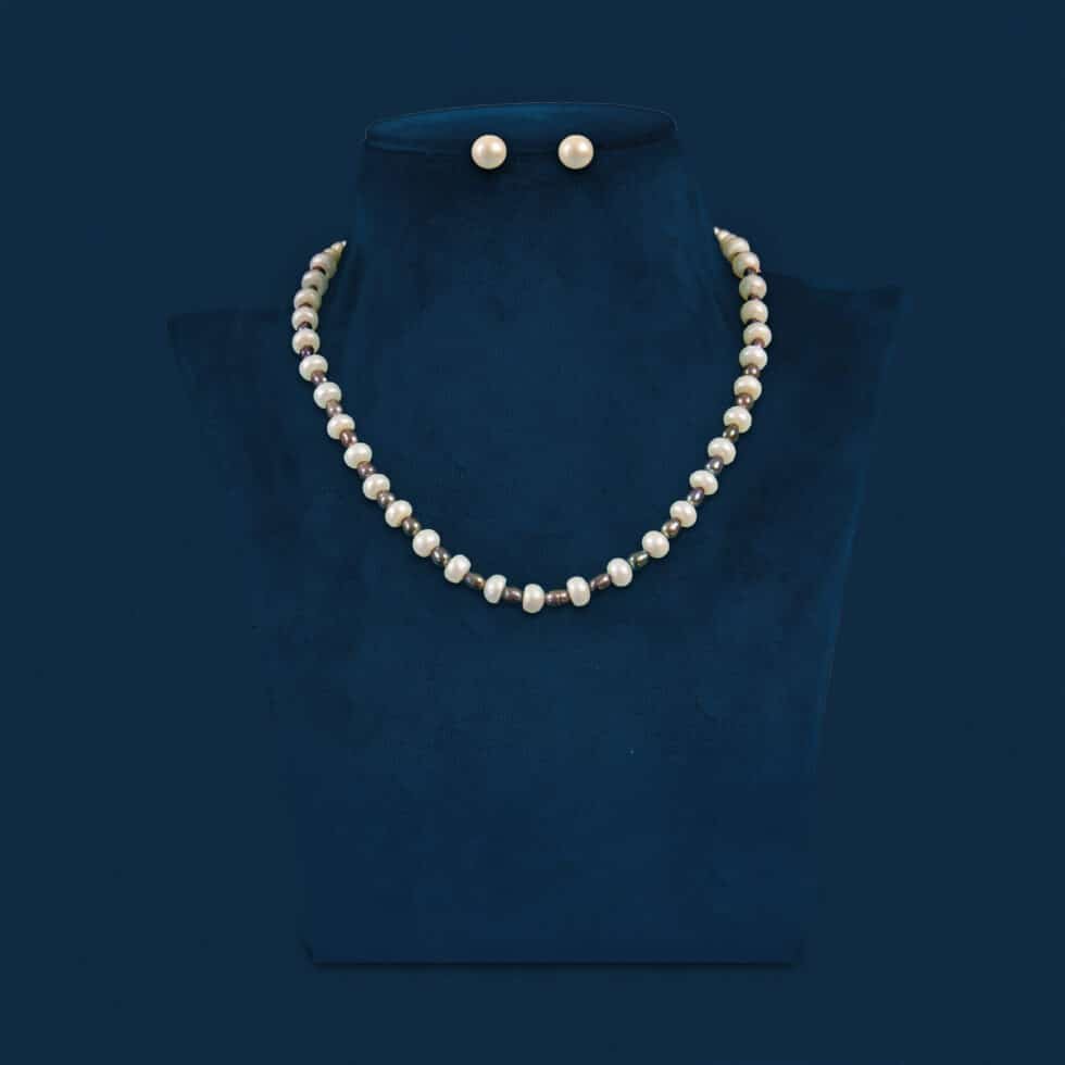 White and black color real pearls Necklace set