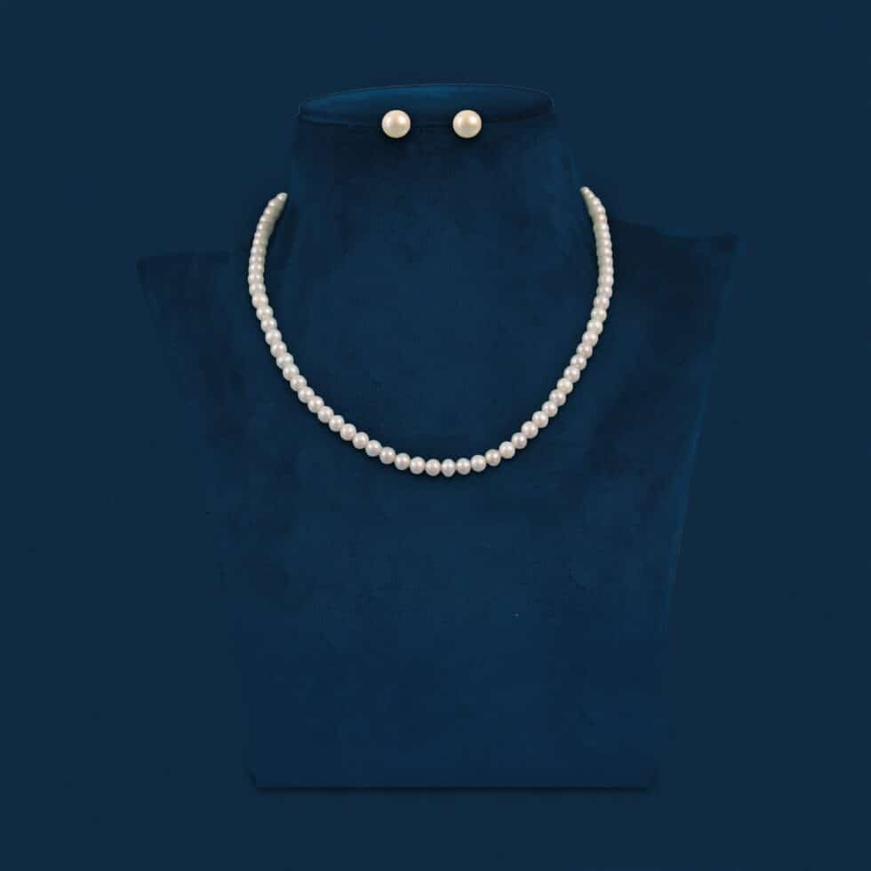 Round freshwater white and black pearls set
