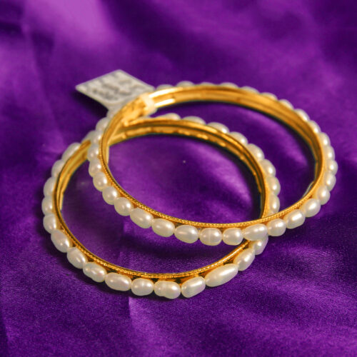 oval shape white pearls bangles