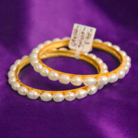 oval pearl bangles set